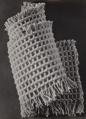 Otti Berger, couverture pour bébé, en matériau lavable, réalisé pour l’architecte Lindström, Stockholm, 1930-1944.